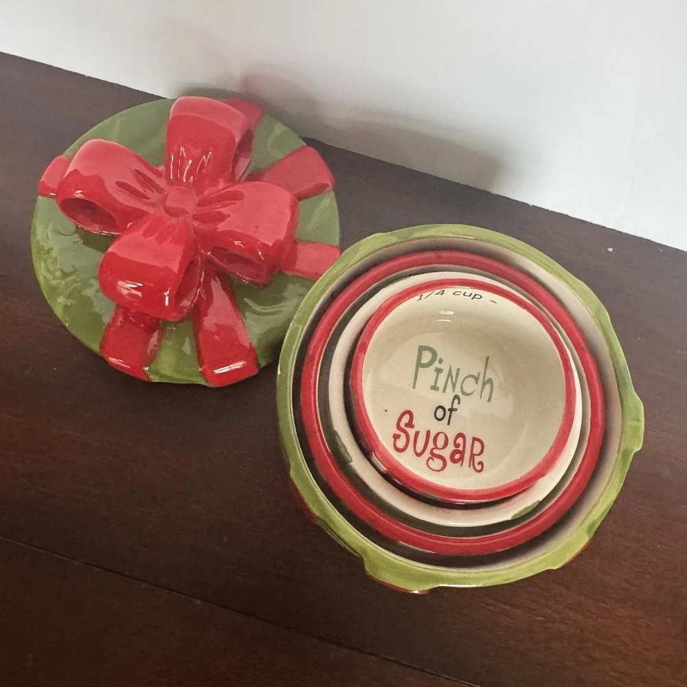 Pier 1 Christmas Ceramic Nesting Present Measuring Cups Genuine